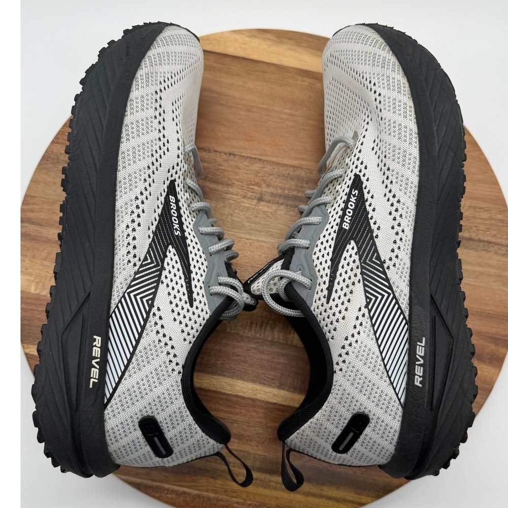 Brooks Revel 6 Women's Size 8 Running Shoes Grey Black   0494 - Picture 3 of 9